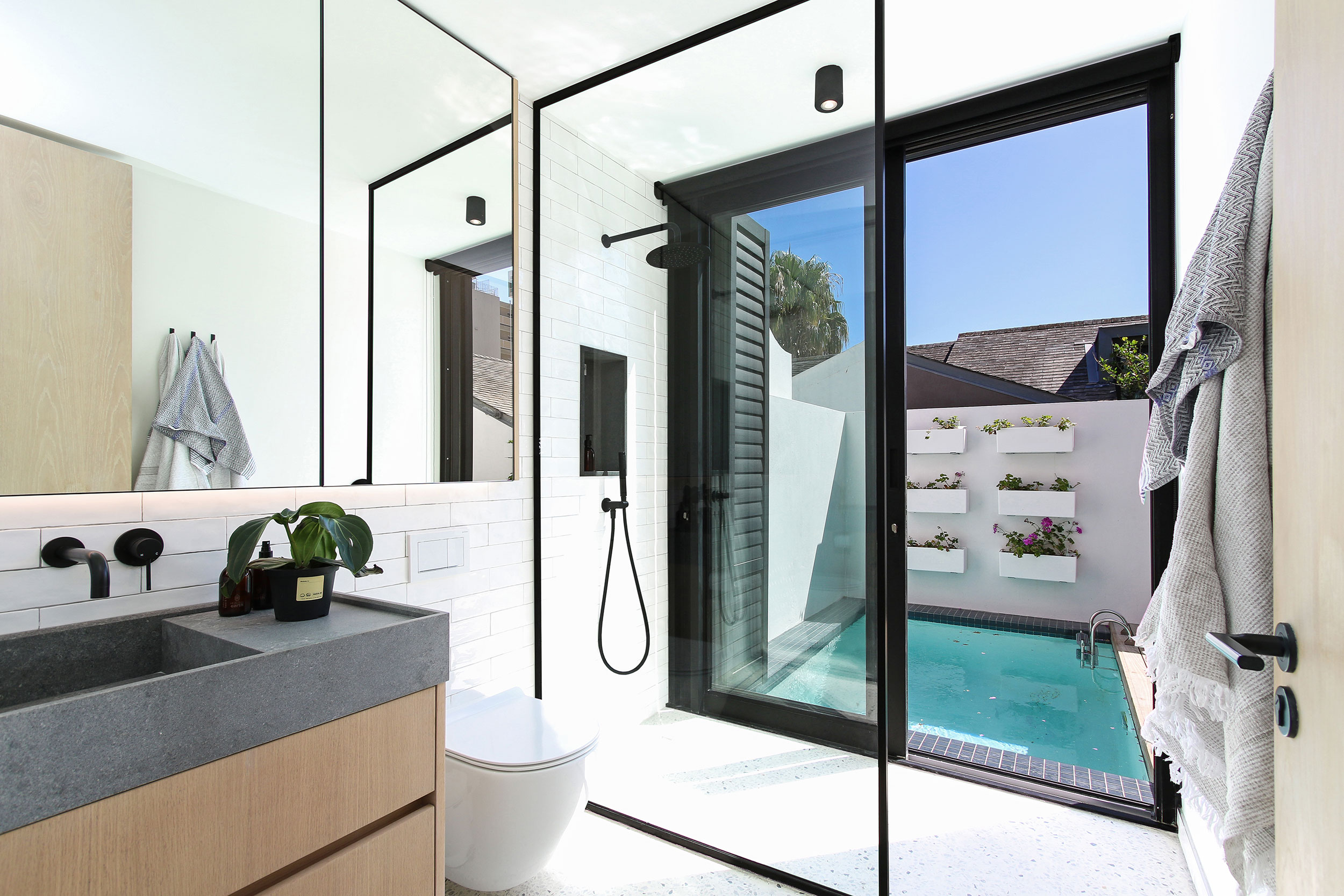 Lismore Terrace,